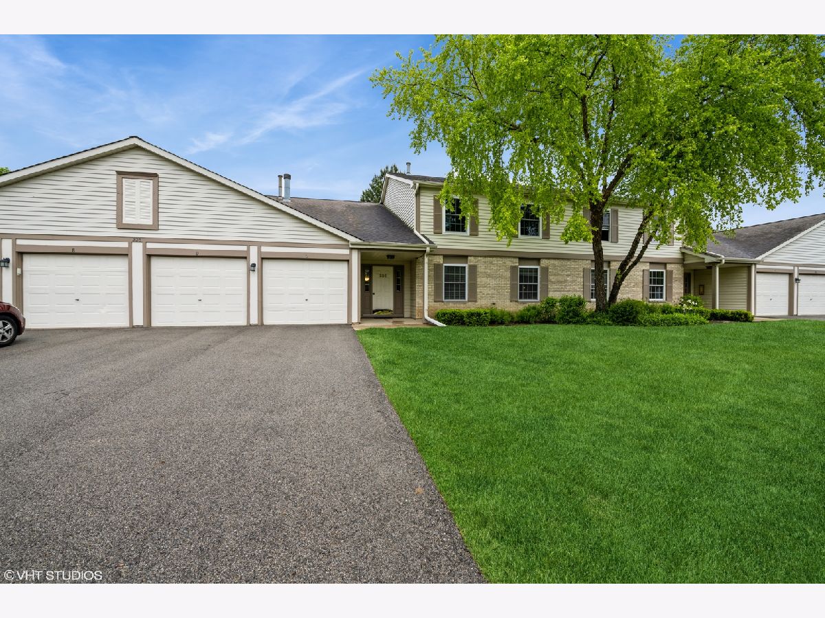 Condos & Townhomes Sold Crestview Estates Wauconda Illinois, 220 Wethington