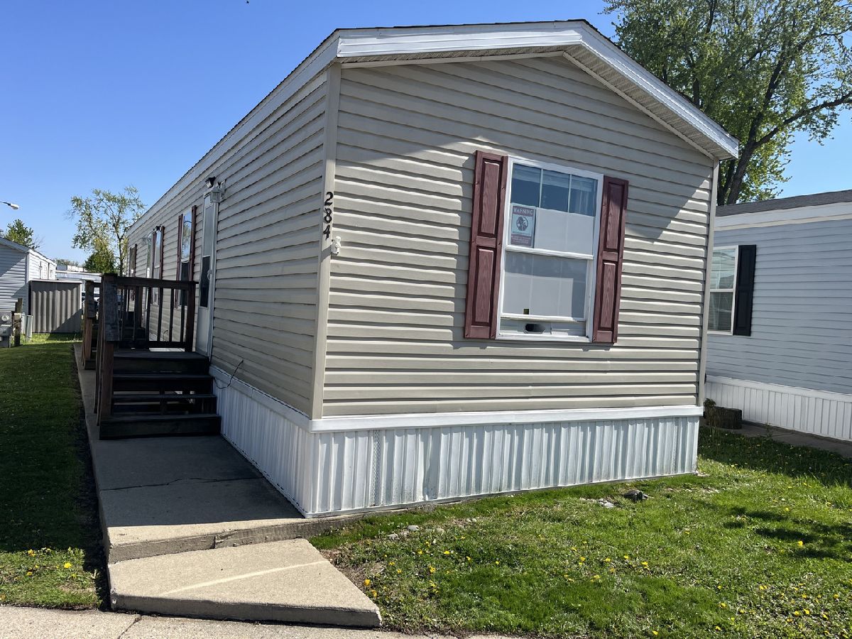 Subdivision For Sale Blackhawk Estates Des Plaines Illinois, 436 Touhy Avenue