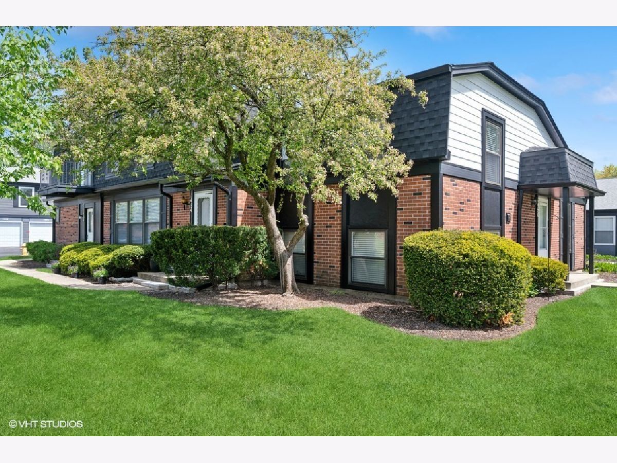 Townhomes & Condos Sold Inverrary Deerfield Illinois, 1454 Inverrary