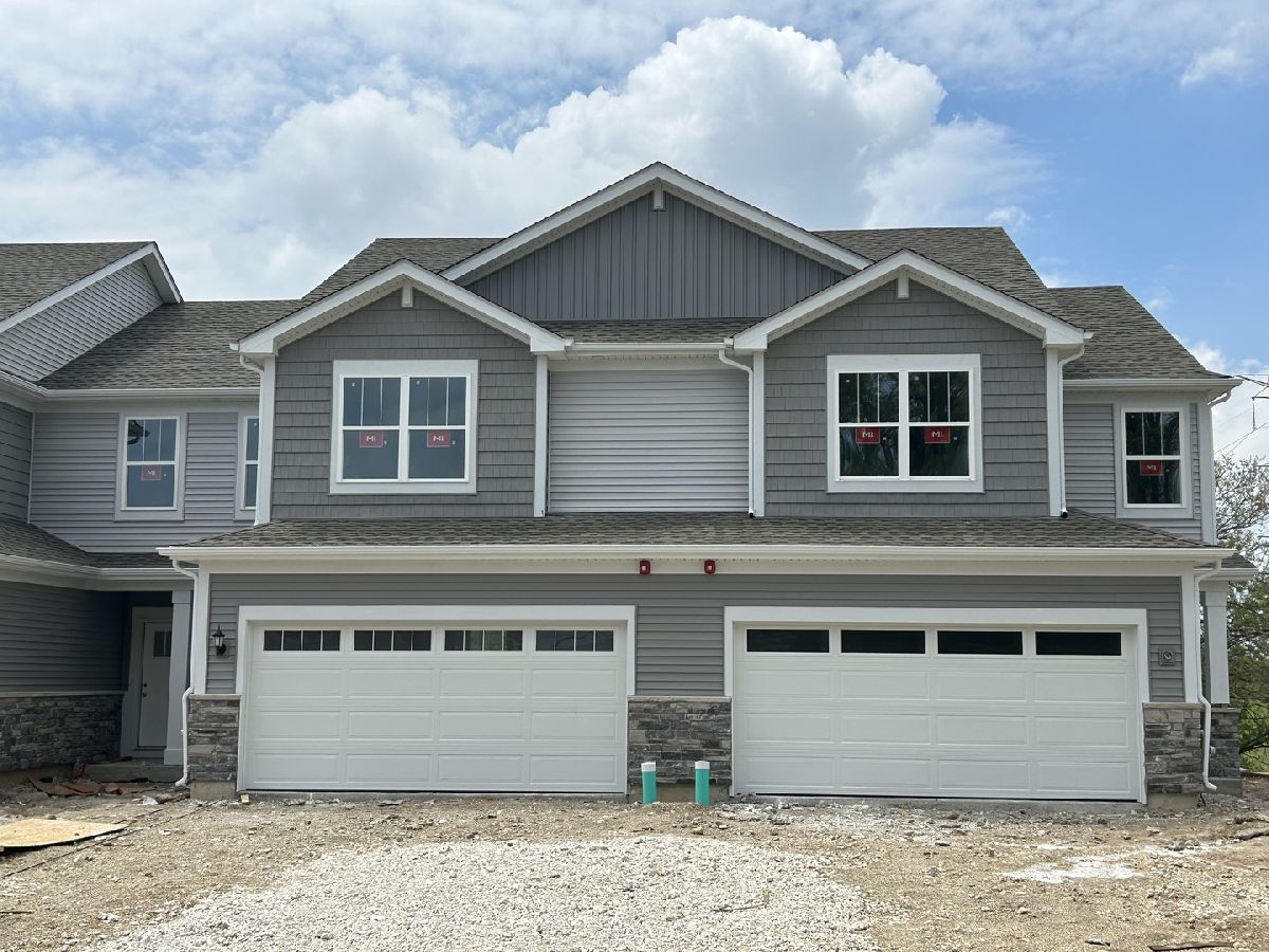 Homes & Condos & Townhomes Sold Woodlore Estates Crystal Lake Illinois, 468 Carpathian