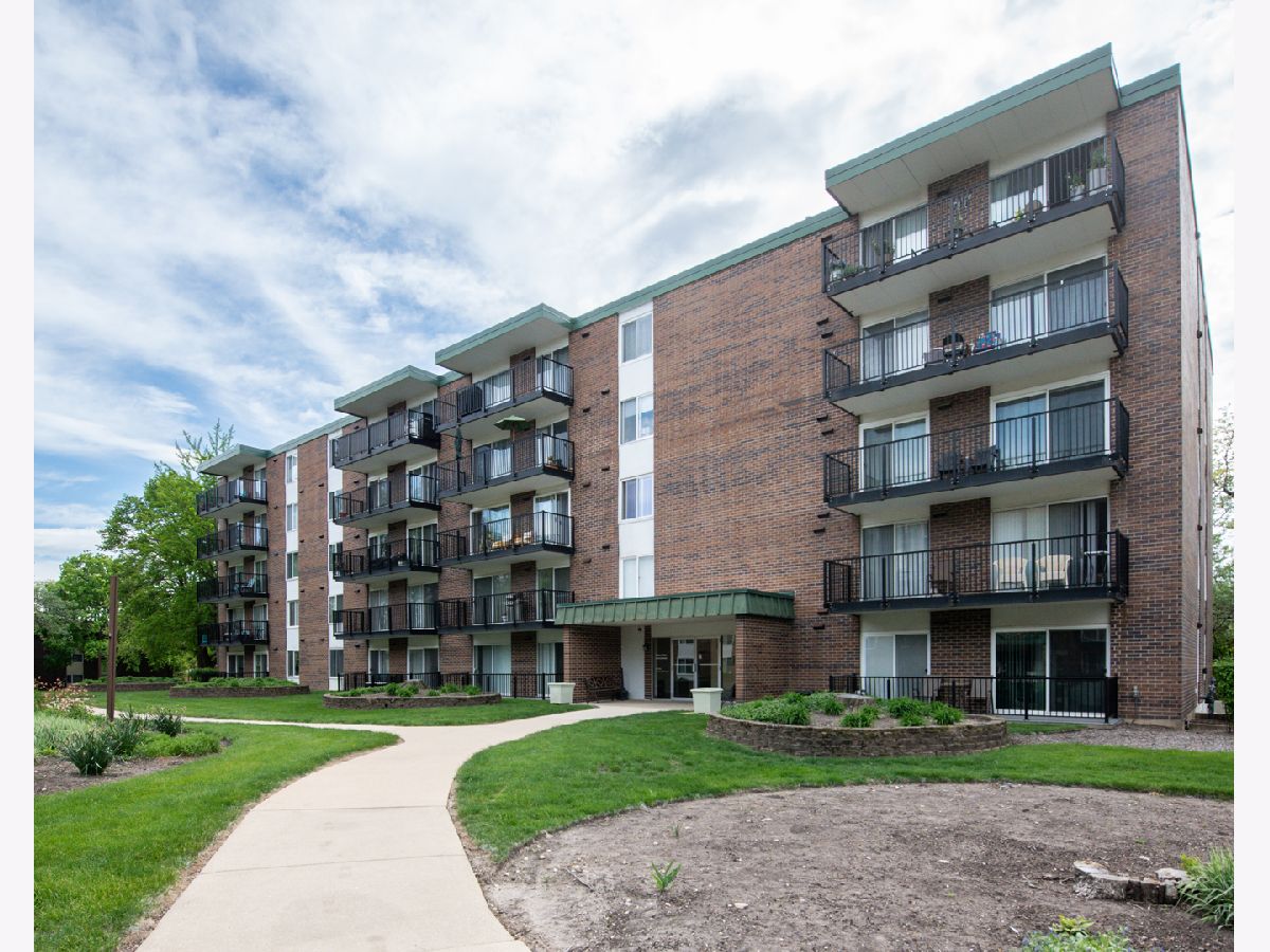 Condos & Townhomes Sold Pebblewood Naperville Illinois, 5S040 Pebblewood