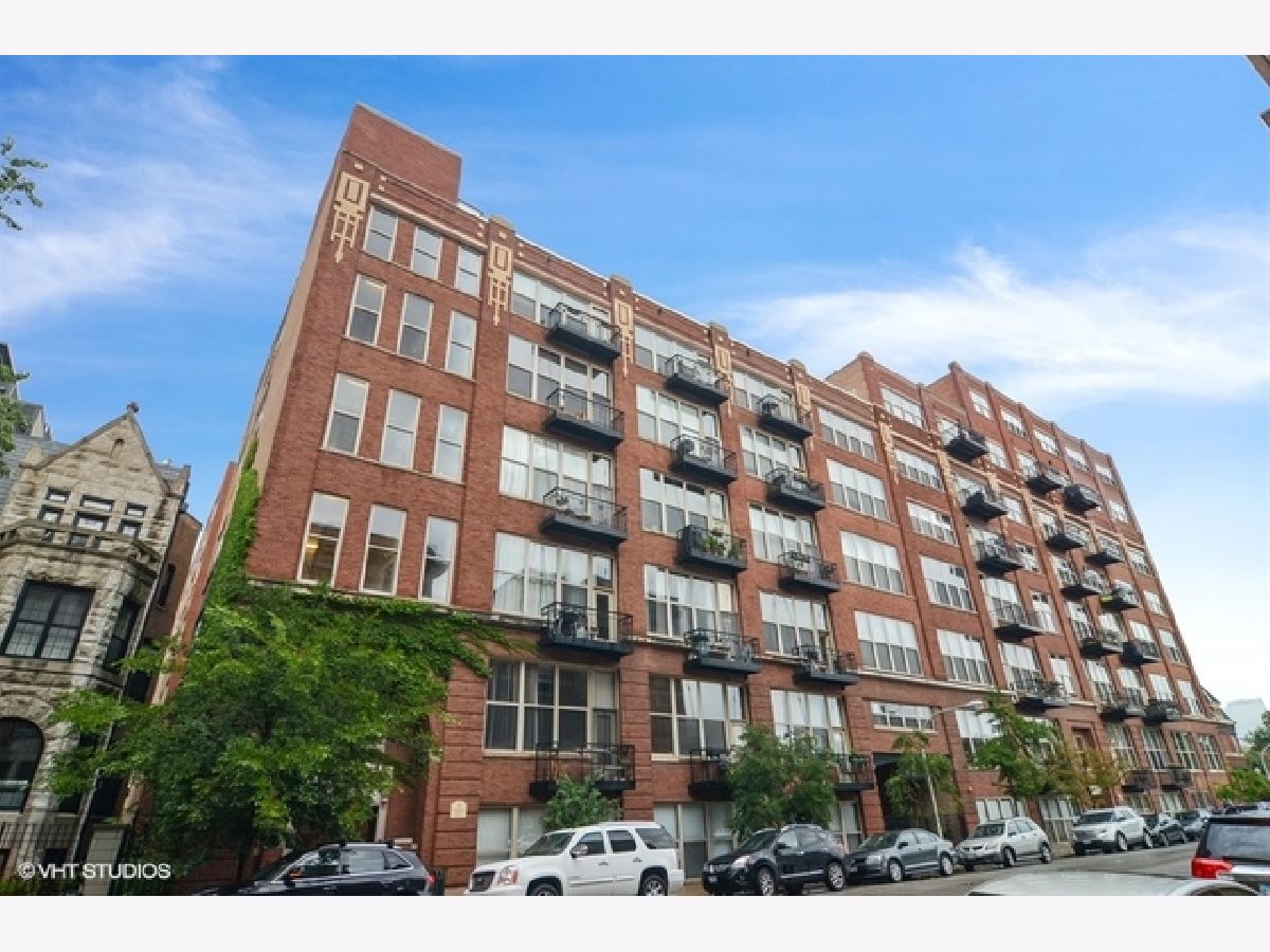 Condominiums Rented Park 1500 Lofts Chicago Illinois, 1500 Monroe