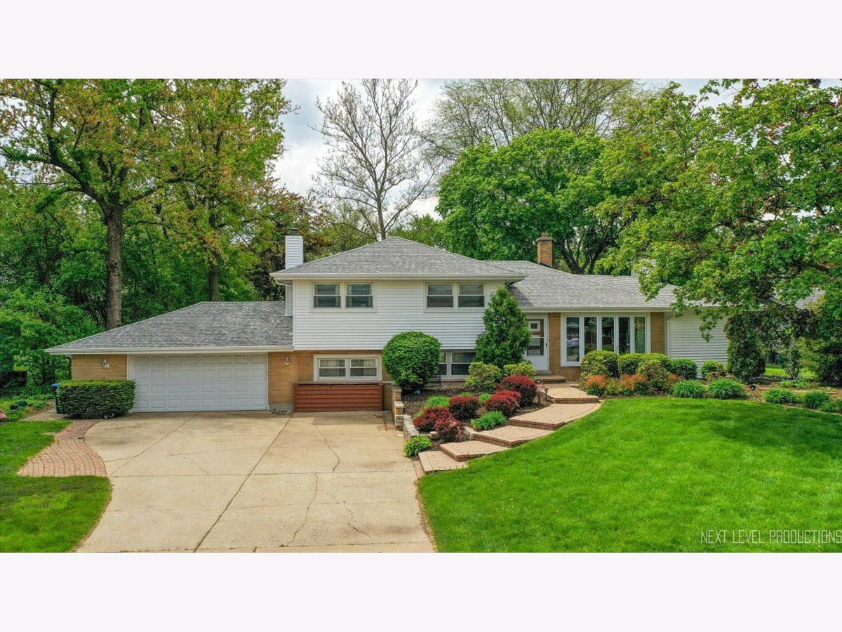 Homes Sold Suburban Estates Downers Grove Illinois, 2663 Southcrest