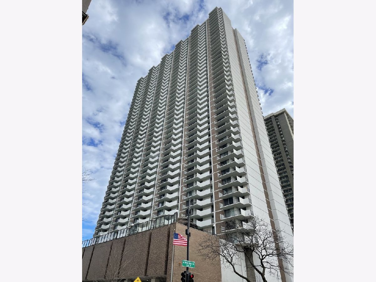 Condominiums Sold Malibu East Chicago Illinois, 6033 Sheridan