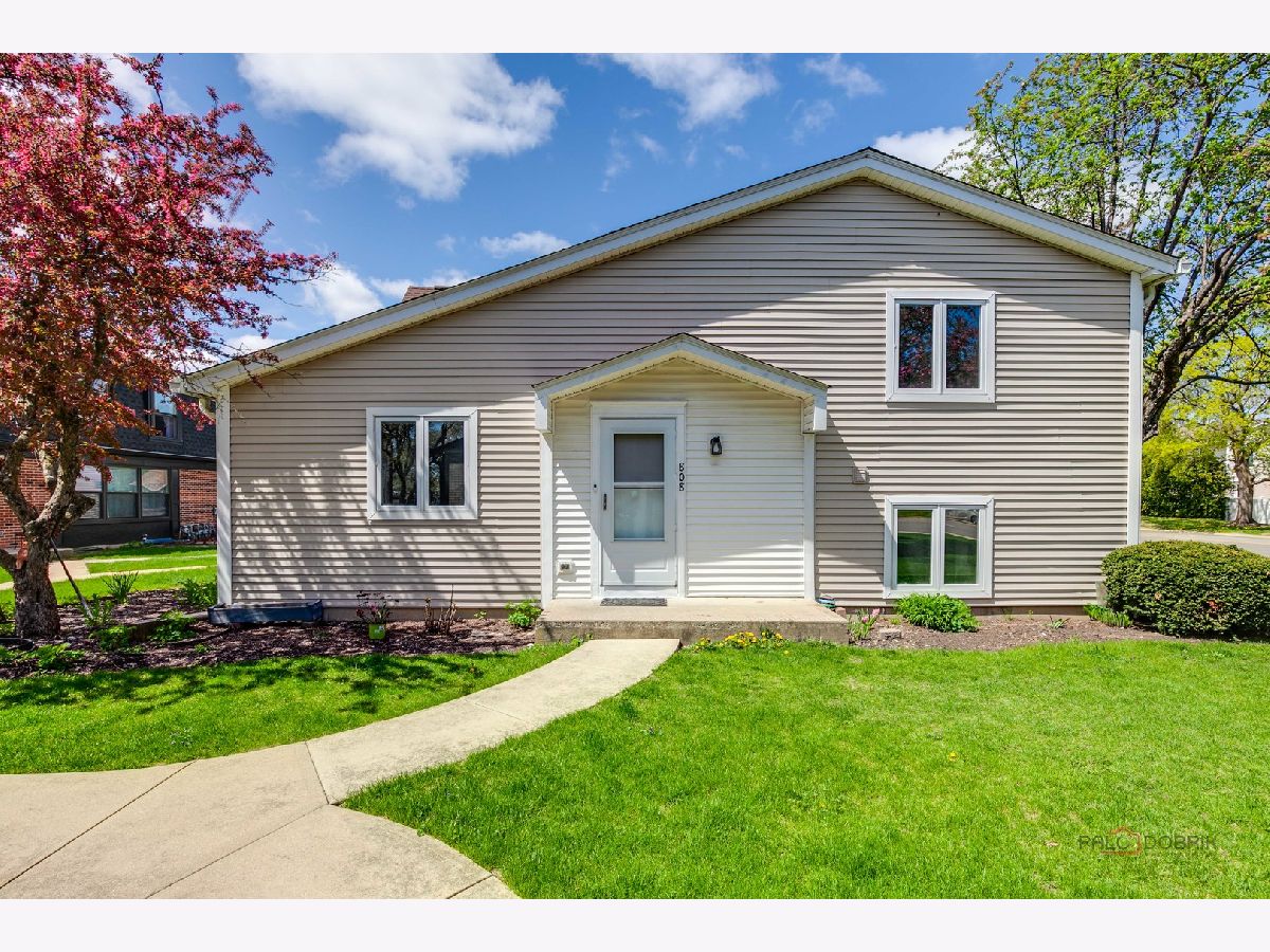  Rented Deerfield Illinois, 808 Inverrary