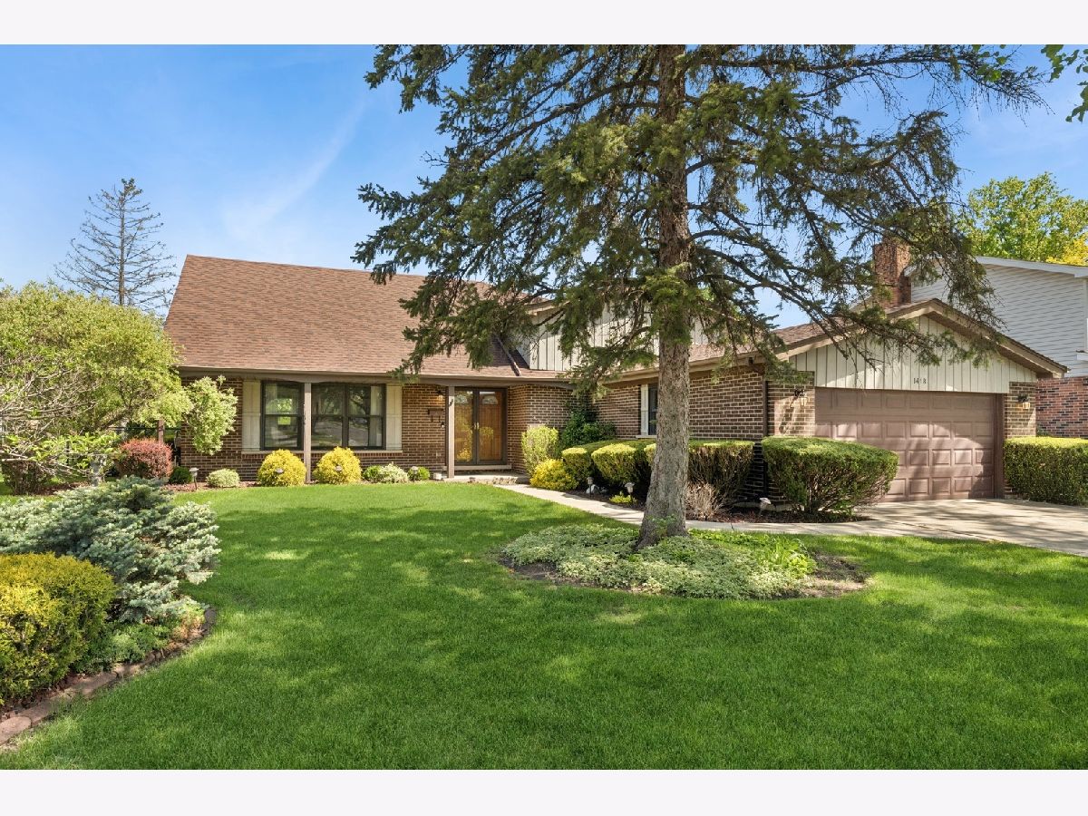 Homes Sold Ivy Hill East Arlington Heights Illinois, 1418 Waverly
