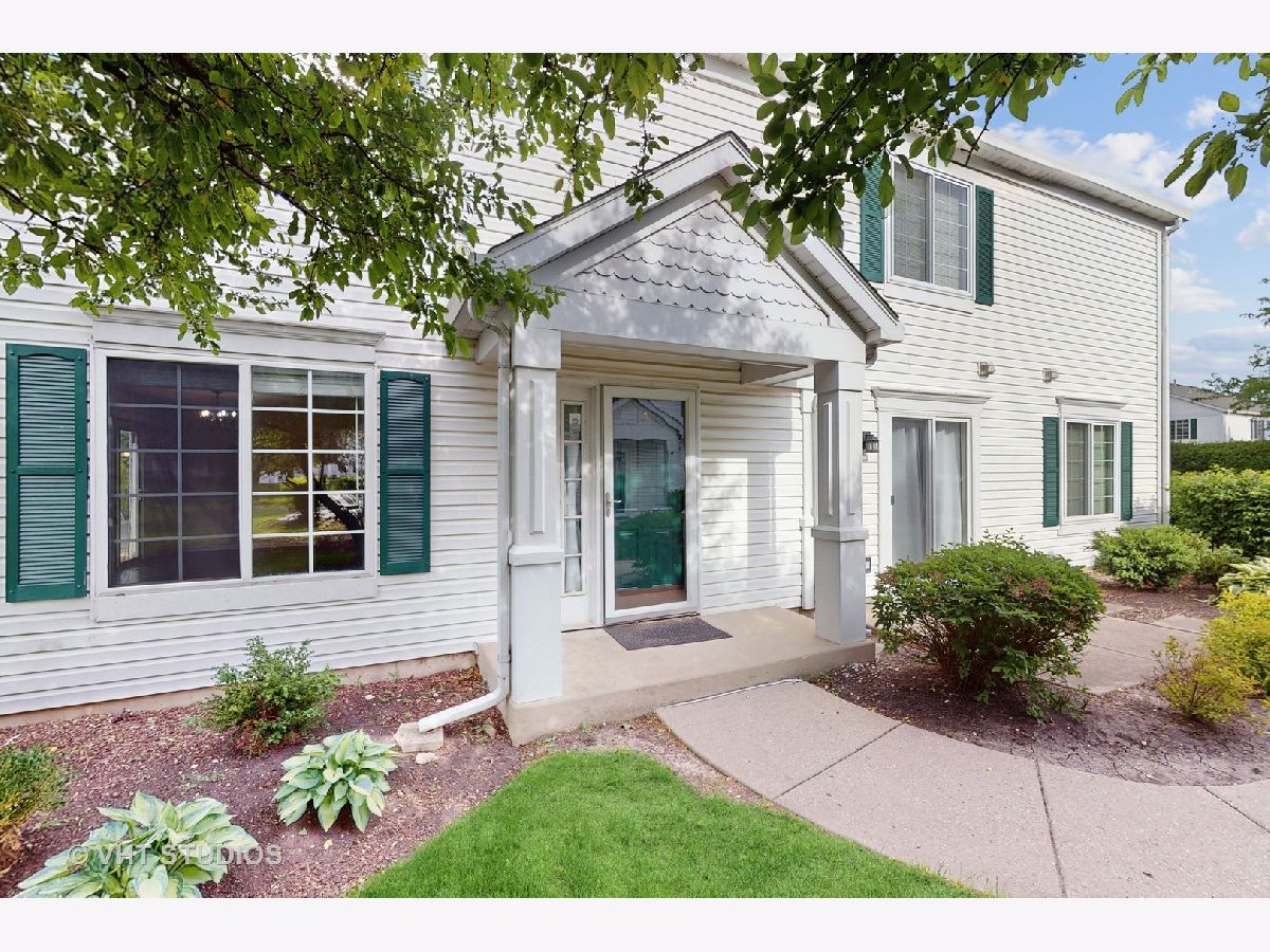 Homes & Townhomes & Condos Sold Heartland Meadows South Elgin Illinois, 733 Fieldcrest