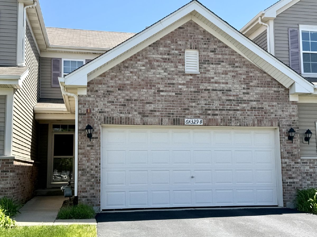 Townhomes & Homes Rented Whitmore Place St Charles Illinois, 6N329 Whitmore