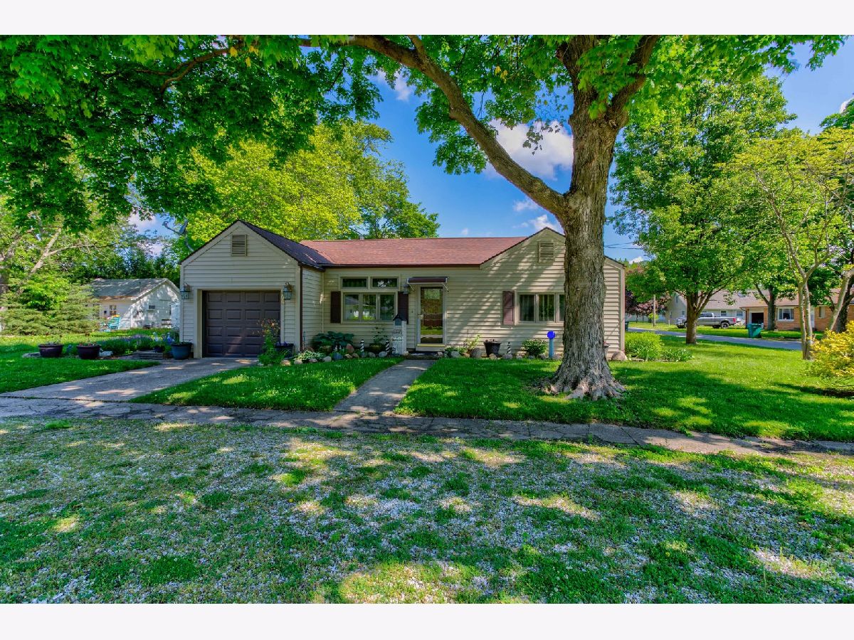  Sold Tuscola Illinois, 606 Houghton