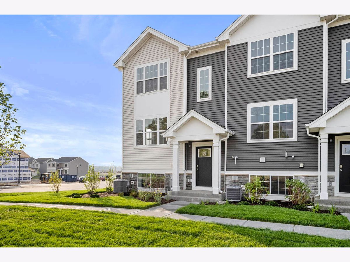  Sold Pingree Grove Illinois, 2631 Santa Fe