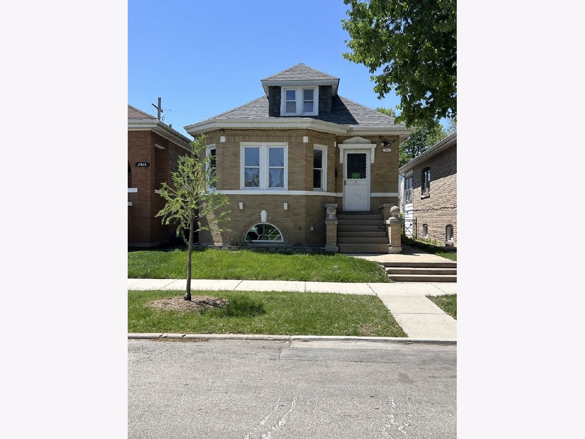 Homes & Condos & Townhomes Rented Kelvyn Park Chicago Illinois, 2918 Lowell