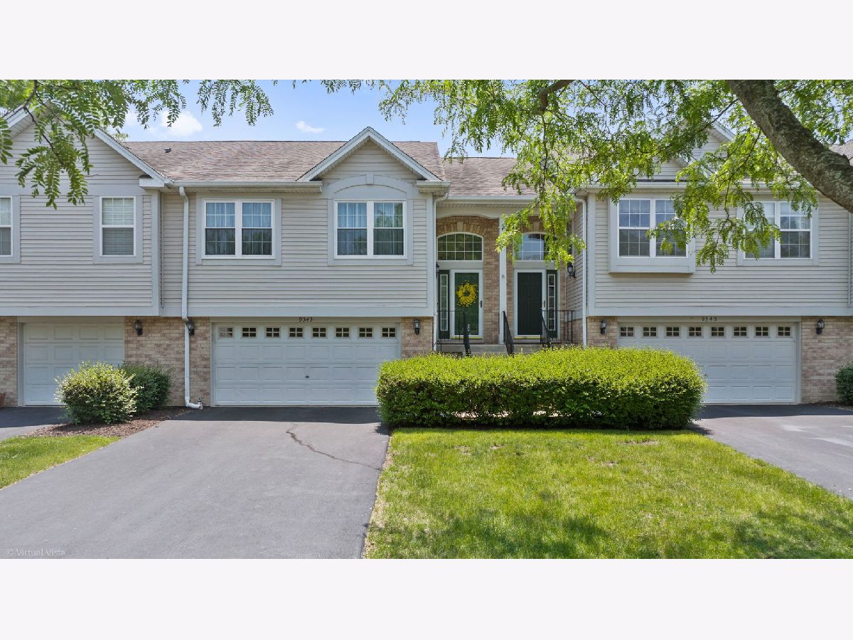 Townhomes & Condos Sold Waterfall Glen Darien Illinois, 9343 Waterfall Glen