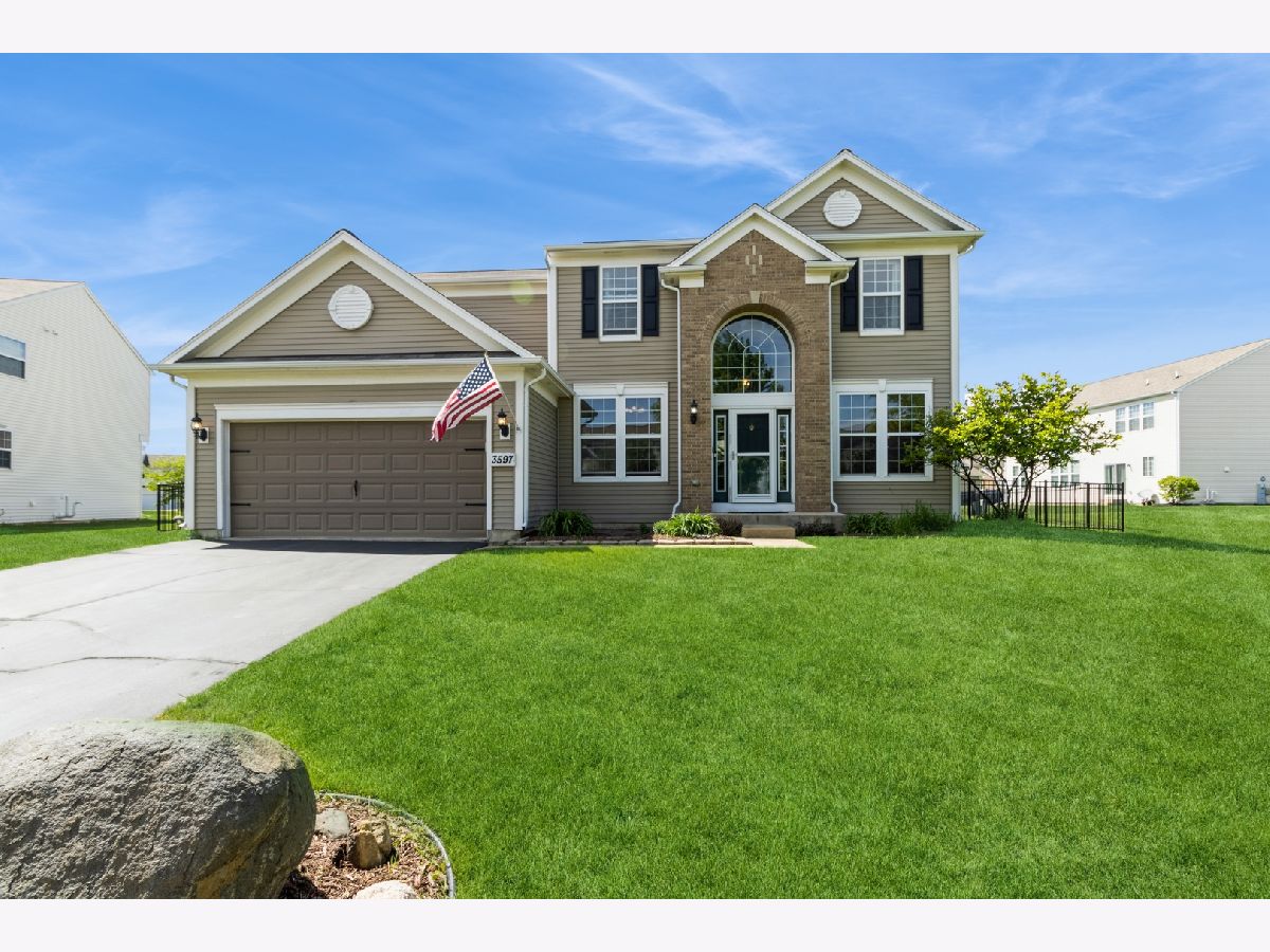 Homes Sold Winchester Glen Carpentersville Illinois, 3597 Lexington