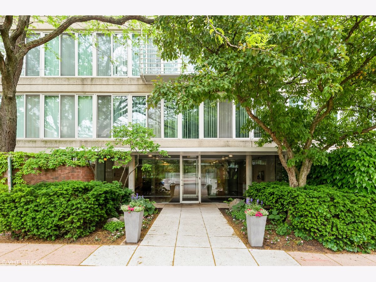 Townhomes & Condos Sold North Pointe Evanston Illinois, 2525 Wellington