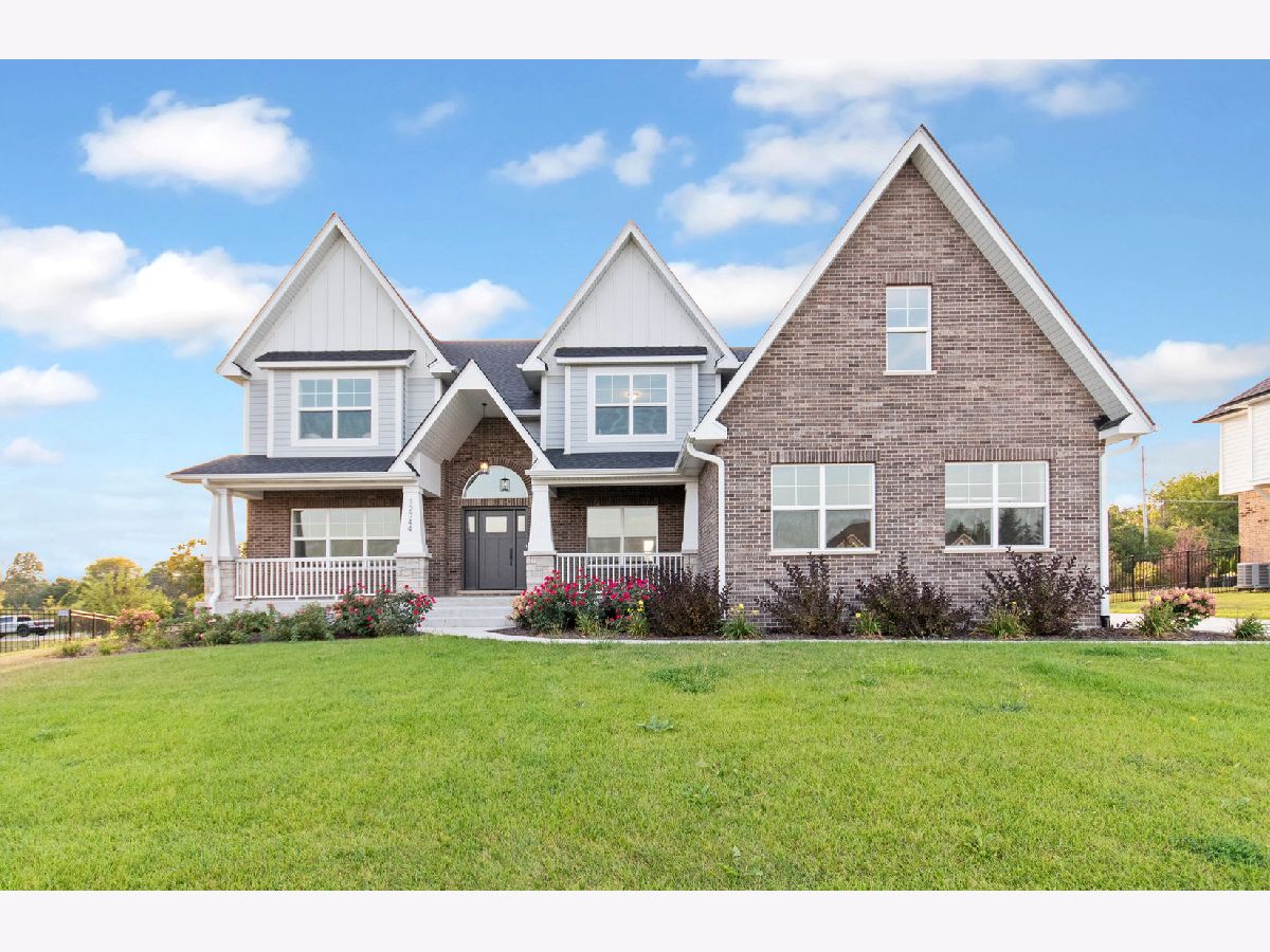 Homes For Sale Derby Pines Lemont Illinois, 12744 Caruso Court