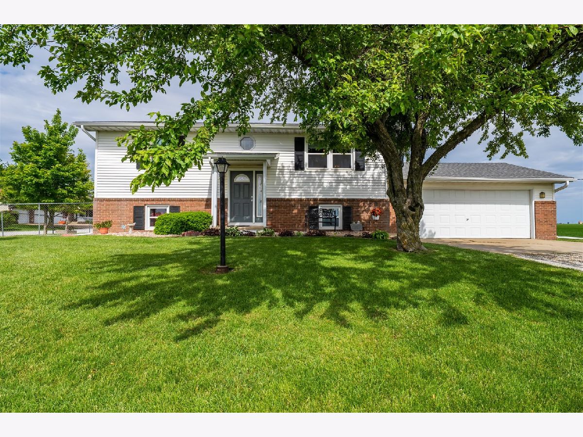  Sold Gridley Illinois, 302 Western