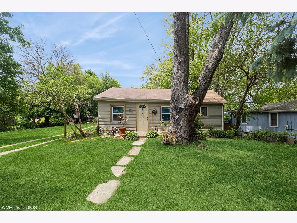  Sold Fox Lake Illinois, 10 Hickory