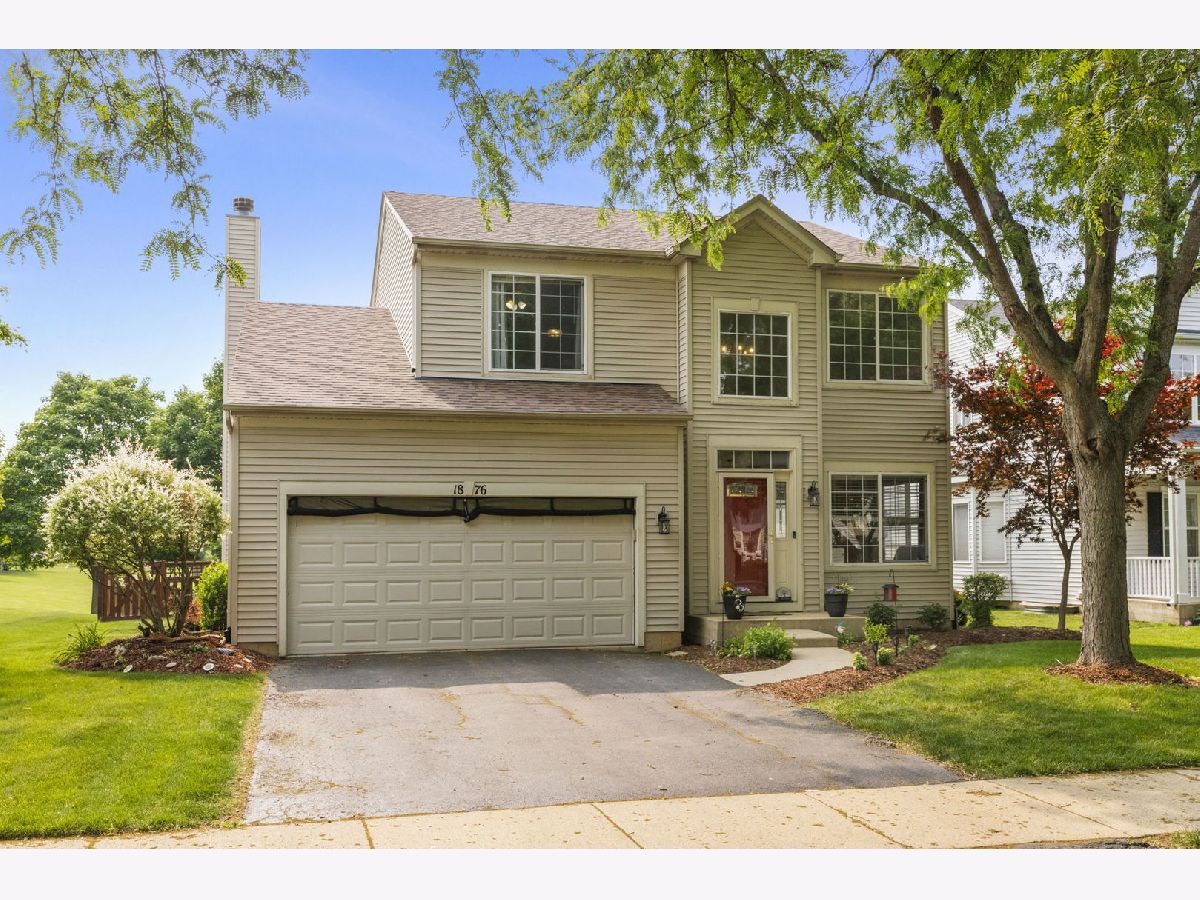 Townhomes & Condos & Homes Sold Misty Creek Aurora Illinois, 1876 Ione