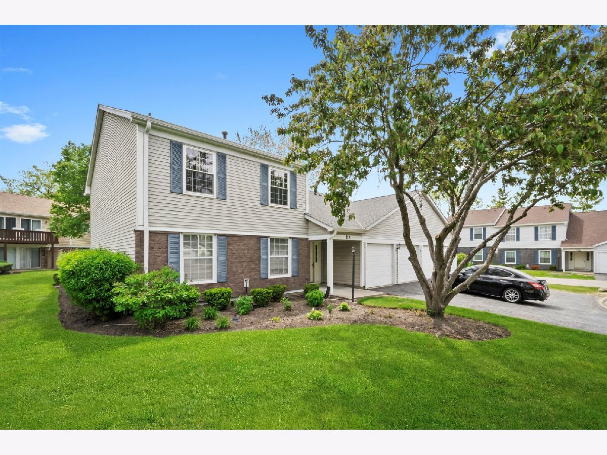  Rented Bartlett Illinois, 713 Crescent
