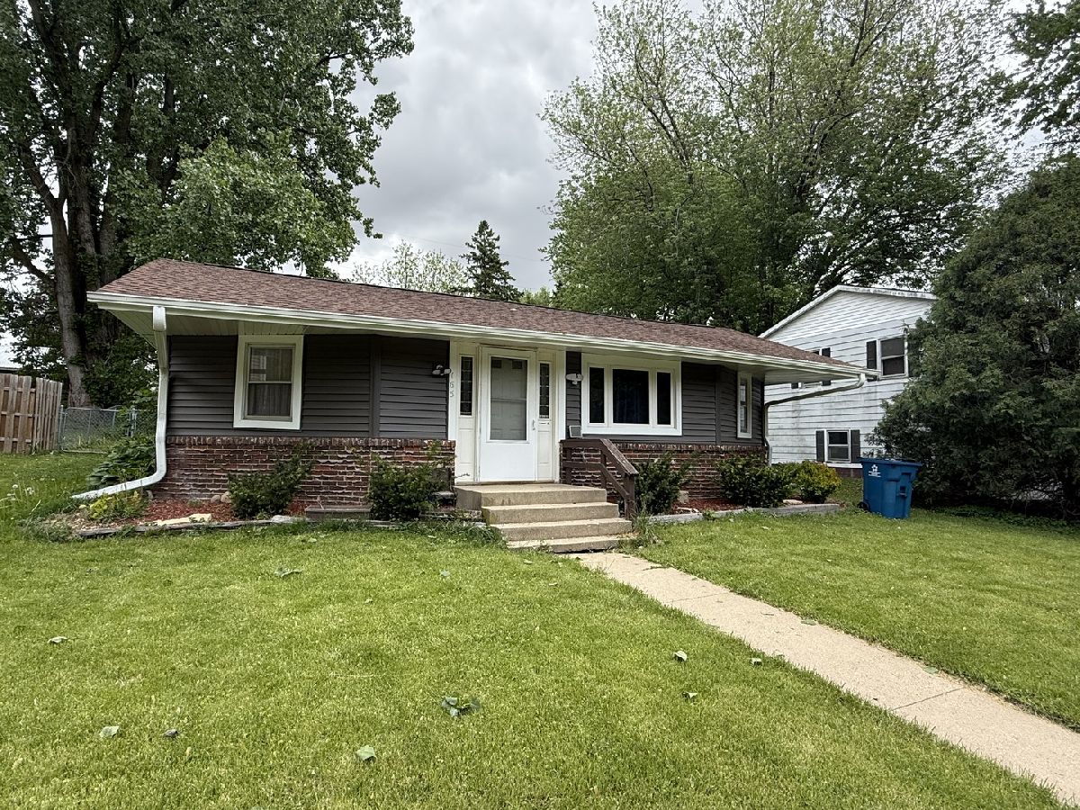  Sold Cedarville Illinois, 165 Mill