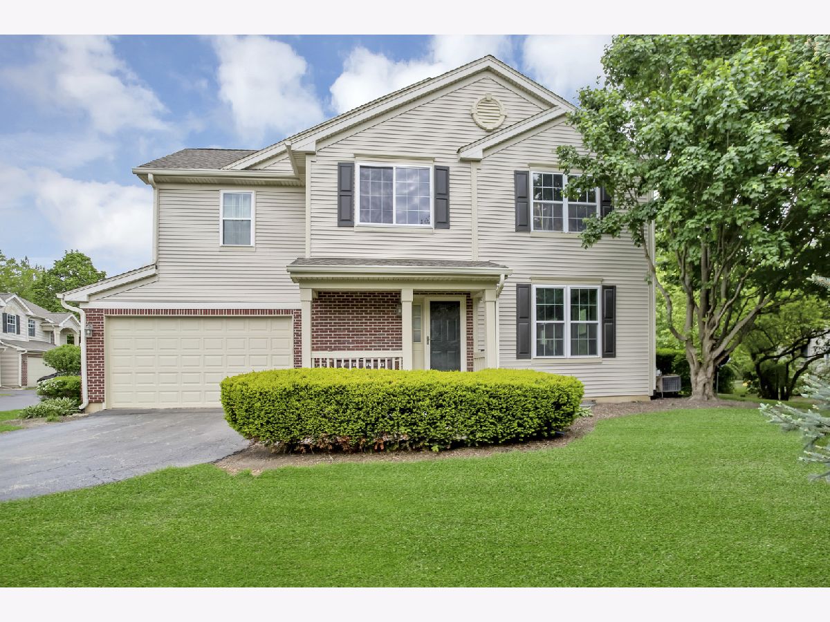 Townhomes & Homes Sold Willoughby South Algonquin Illinois, 2451 Stonegate