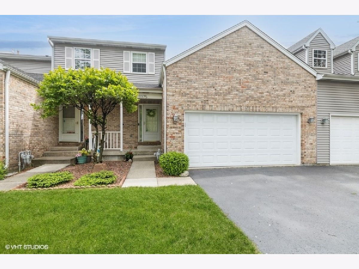 Townhomes Sold Carriage Homes Of Huntley Huntley Illinois, 11375 Timer