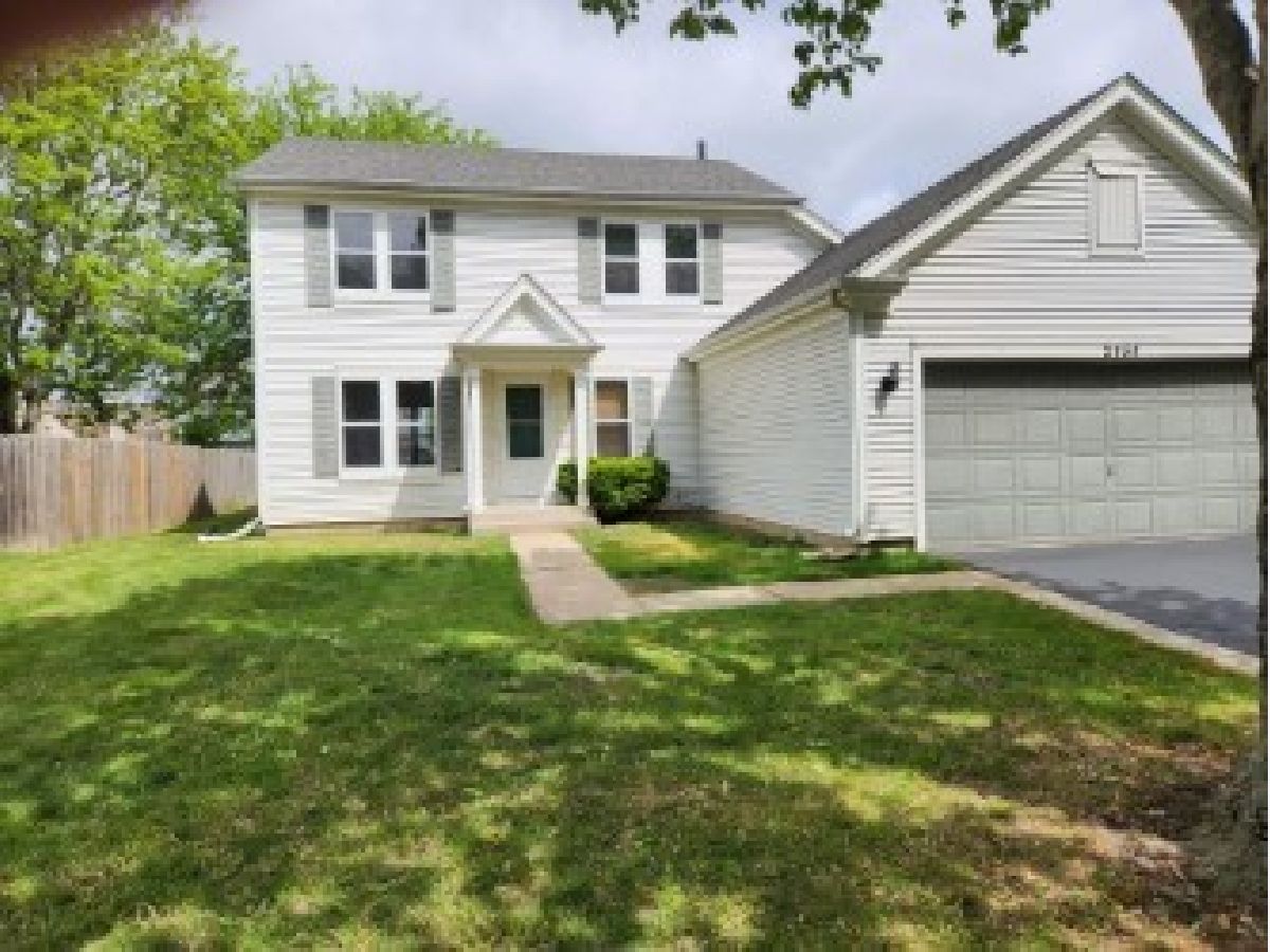  Rented Elgin Illinois, 2454 Crystal Creek