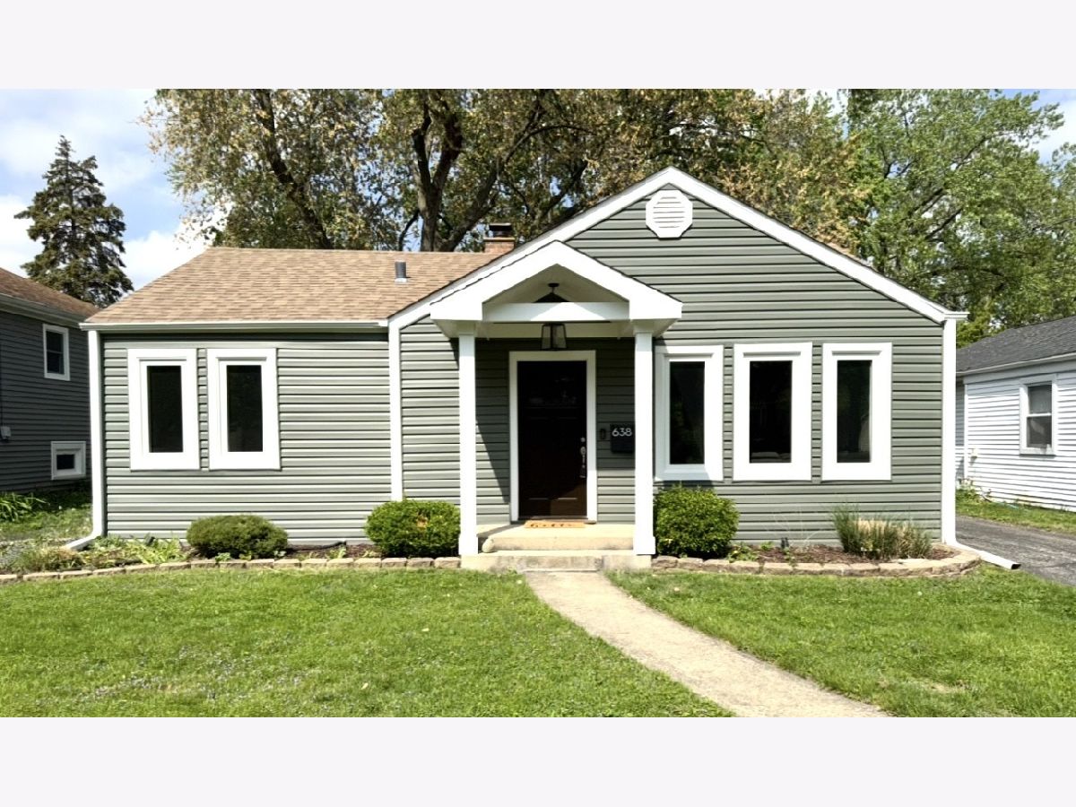 Rented Villa Park Illinois, 638 Oakland