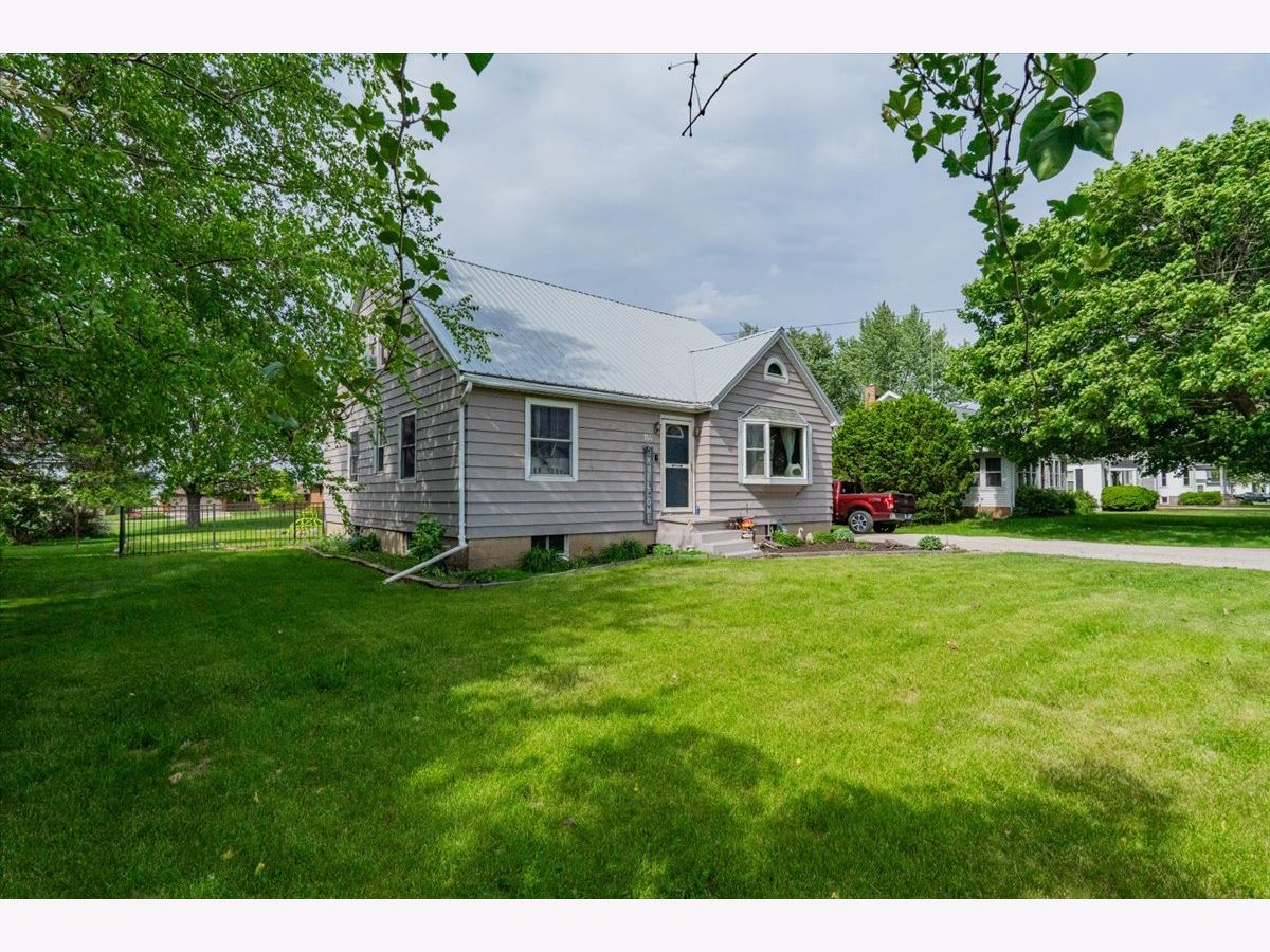  Sold Benson Illinois, 114 State Route 116