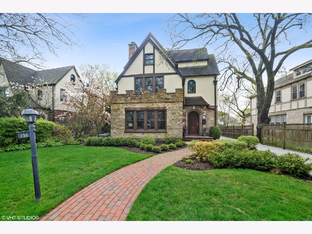  Rented Winnetka Illinois, 238 Woodlawn