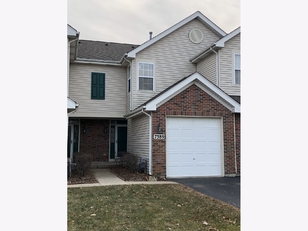  Rented Carpentersville Illinois