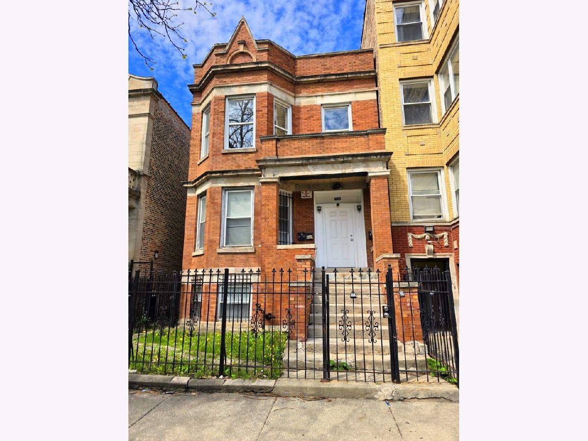  Rented Chicago Illinois, 1426 Avers
