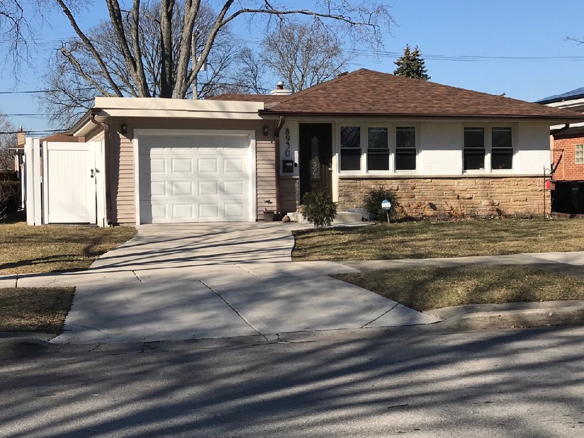 Rented Morton Grove Illinois, 8930 Meade