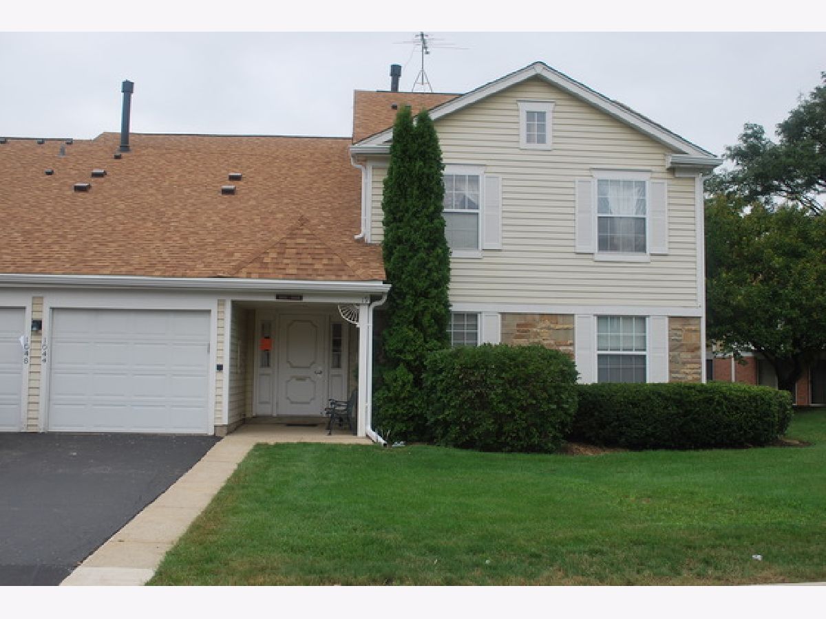 Condos & Townhomes Rented Lexington In The Park Buffalo Grove Illinois, 1048 Auburn