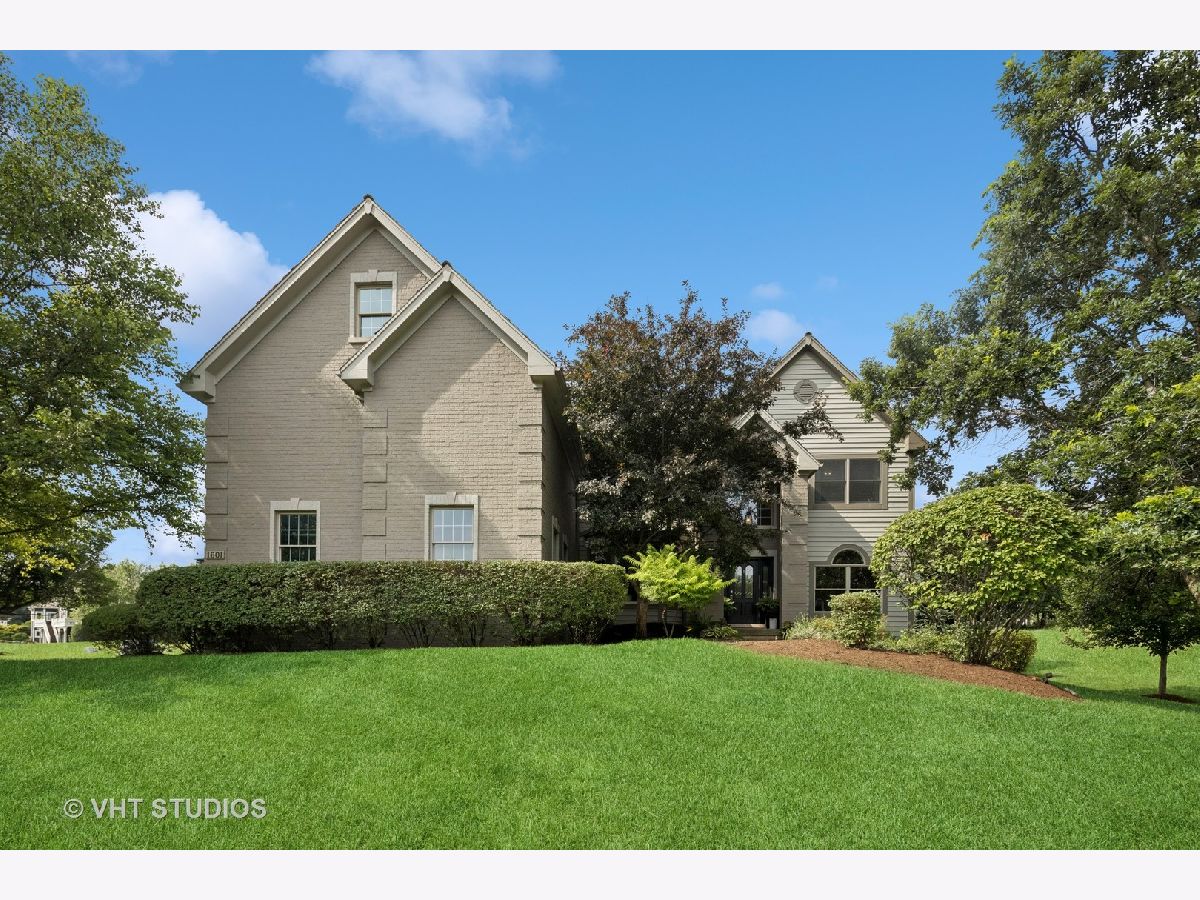 Homes & Condos & Townhomes For Sale Bull Valley Golf Club Woodstock Illinois, 1601 Bobolink Circle