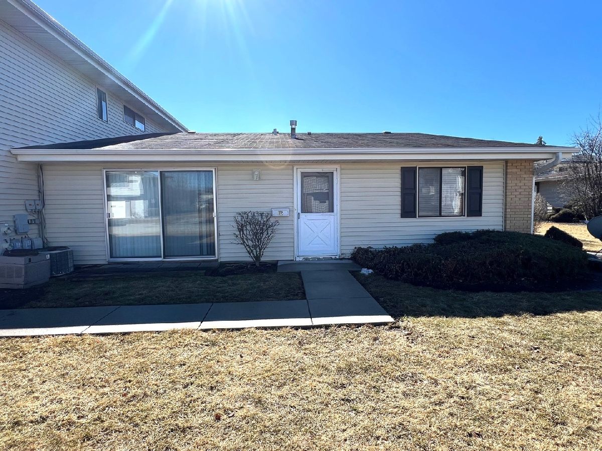 Townhomes & Condos & Homes Rented Weathersfield Commons Schaumburg Illinois, 116 Cotuit