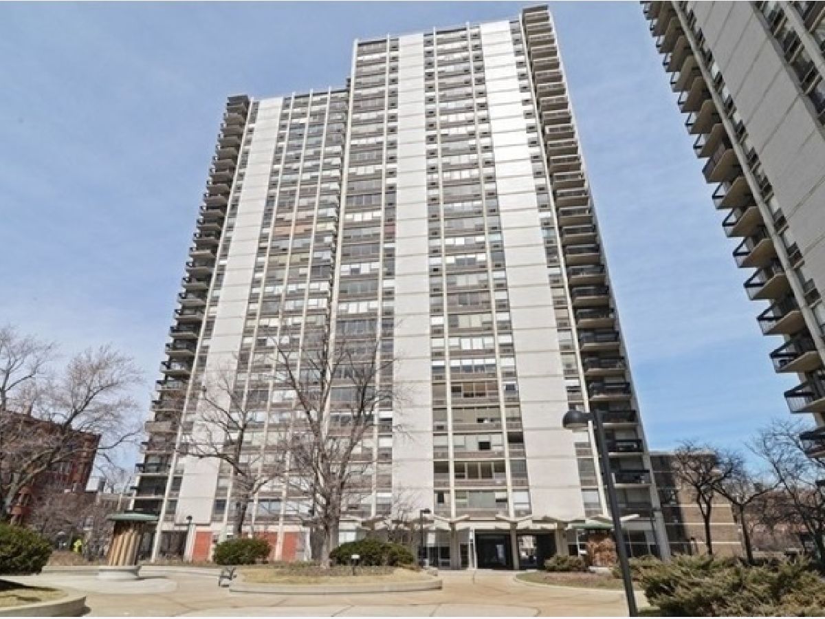 Condos & Townhomes Rented Sandburg Village Chicago Illinois, 1460 Sandburg