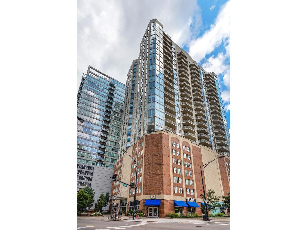 Condominiums Sold Admirals Pointe Chicago Illinois, 645 Kingsbury