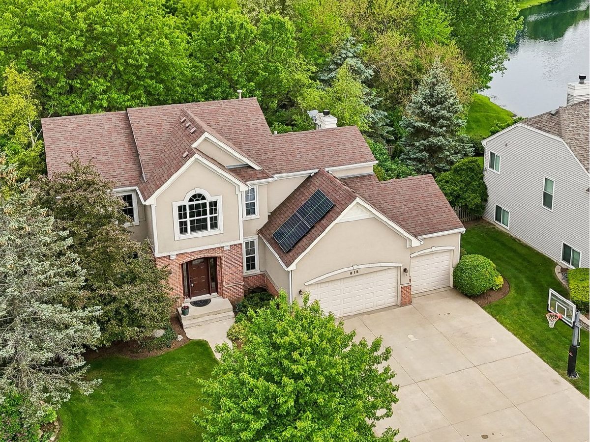 Homes & Townhomes Sold Cedar Crossing Lake Villa Illinois, 915 Eaton