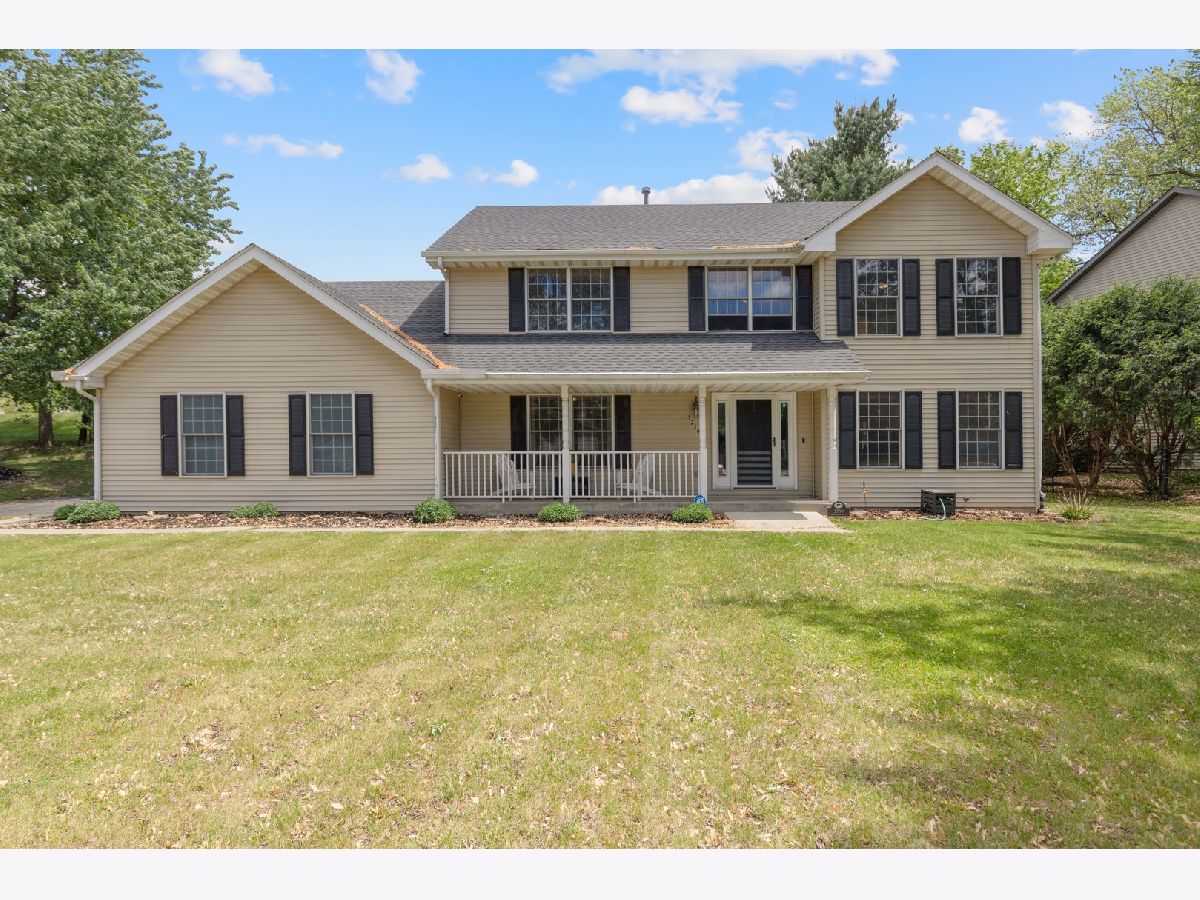 Sold Rockford Illinois, 3739 Applewood