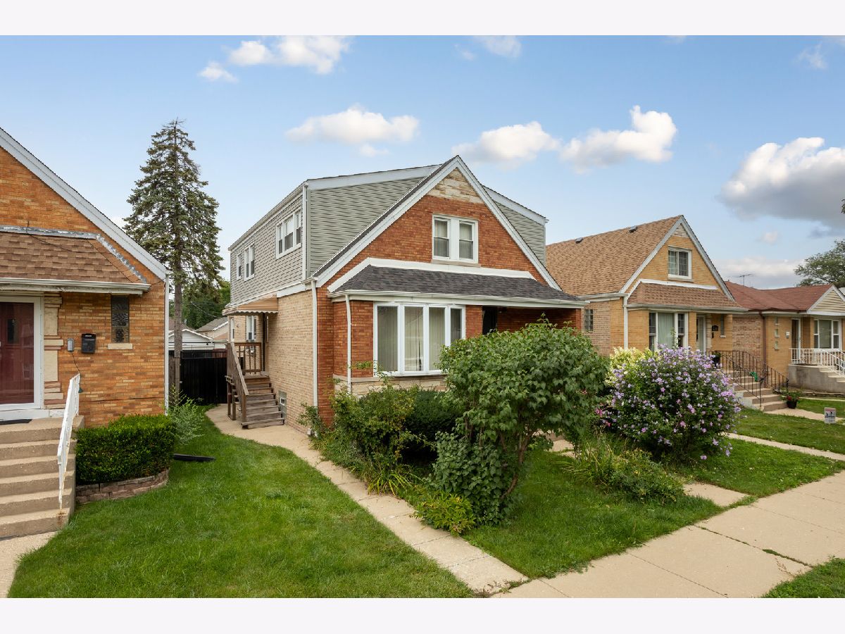 Rented Chicago Illinois, 2102 Nagle