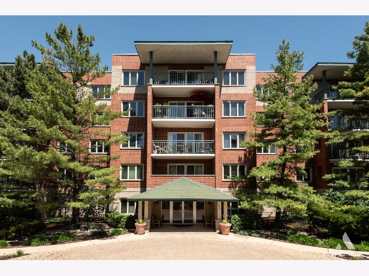 Condos & Townhomes Sold The Conservancy At North Park Village Chicago Illinois, 3940 Bryn Mawr