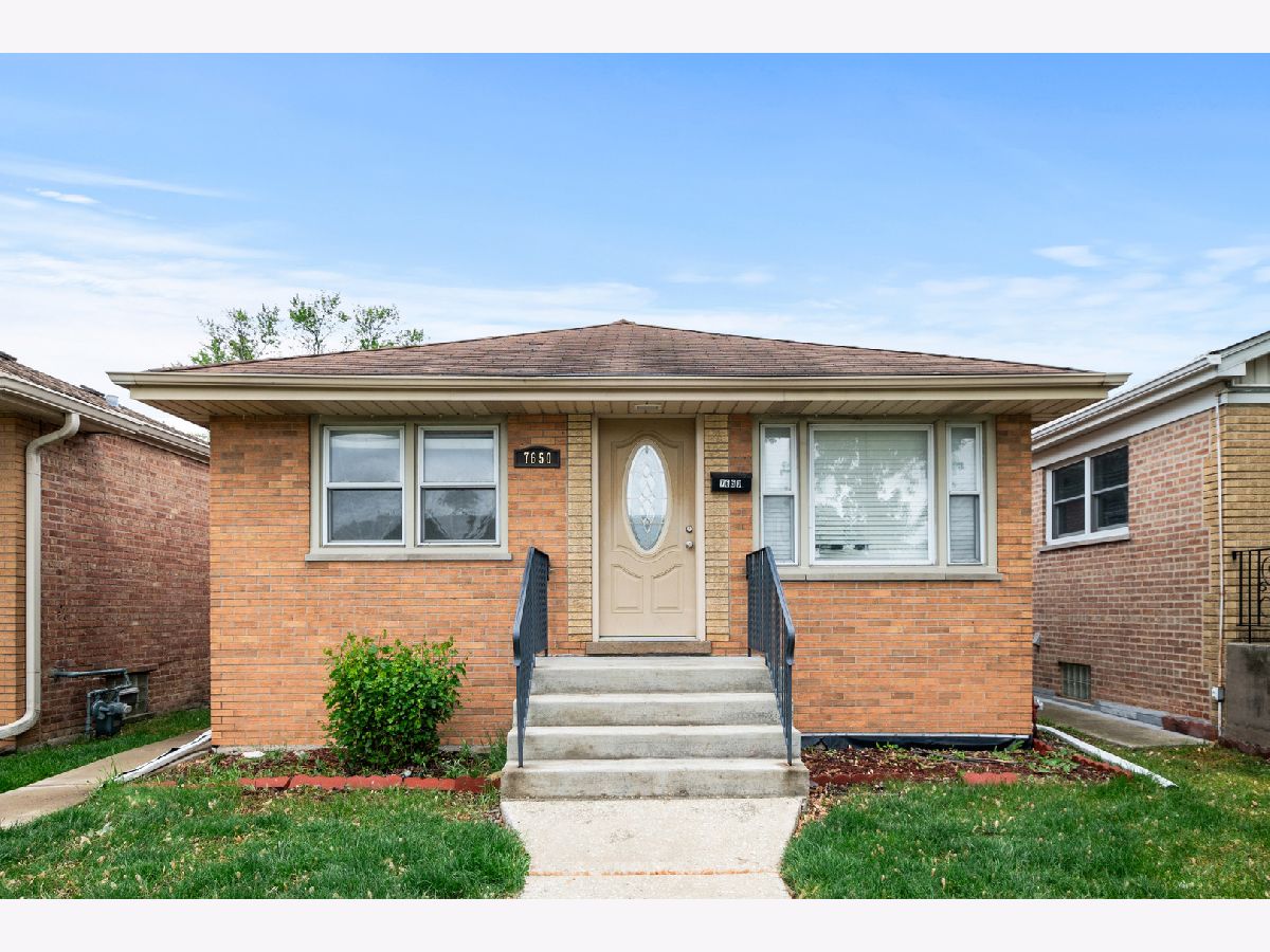  Sold Burbank Illinois, 7650 Lavergne
