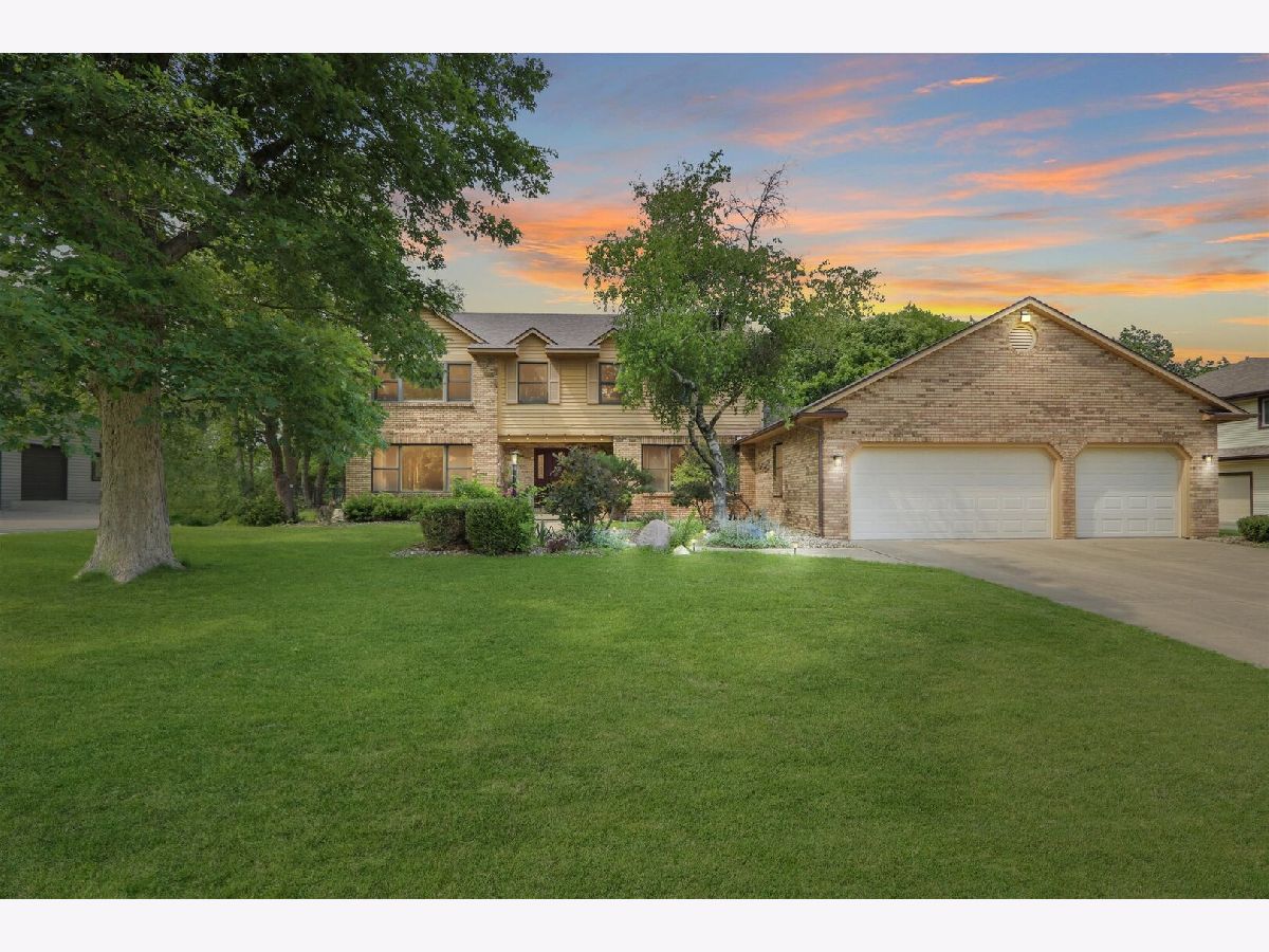 Homes & Condominiums For Sale Lincolnshire Fields Champaign Illinois, 4008 Pinecrest Drive