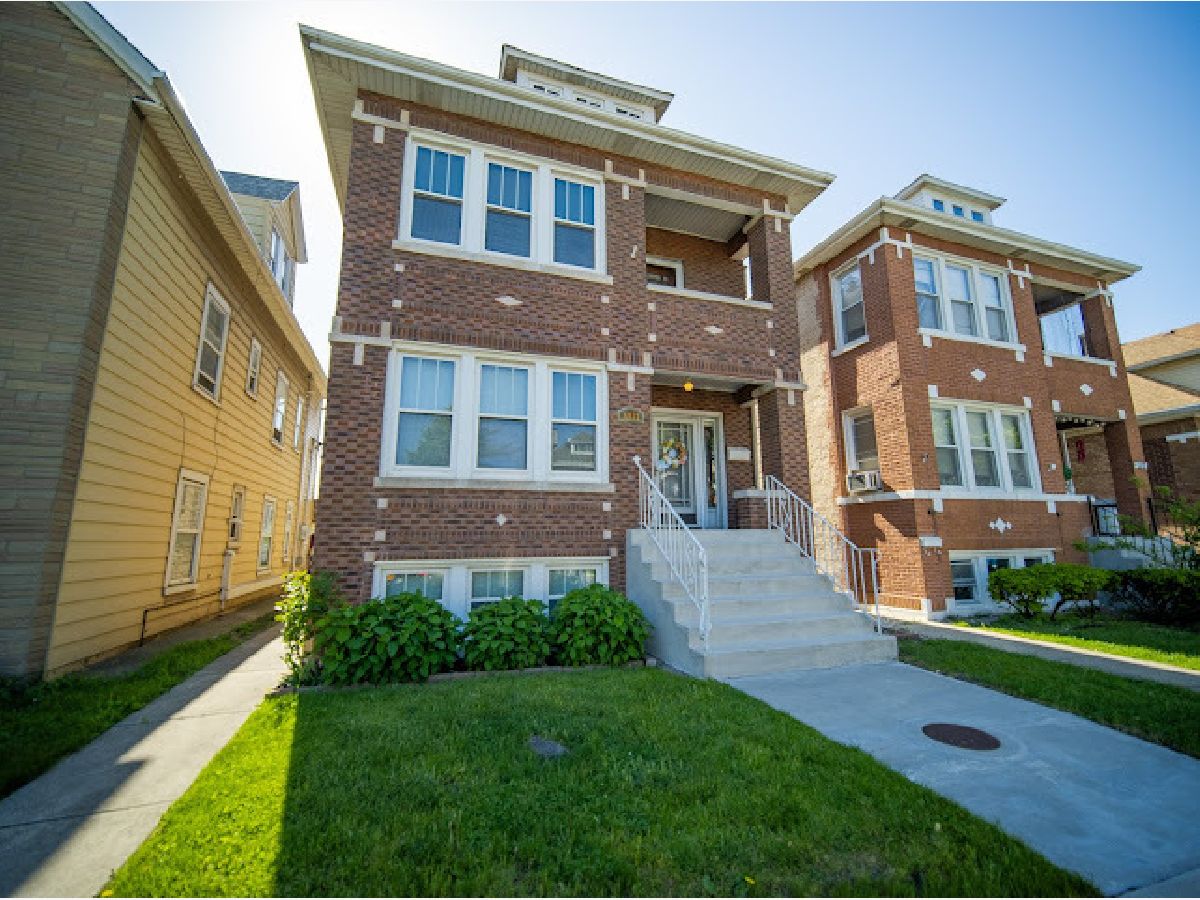 Sold Chicago Illinois, 4912 Komensky