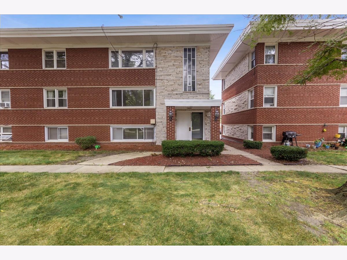  For Sale Worth Illinois, 6862 Lode Drive
