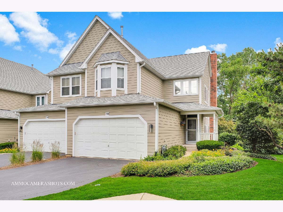 Townhomes Sold Baker Hill Glen Ellyn Illinois, 206 Tanglewood