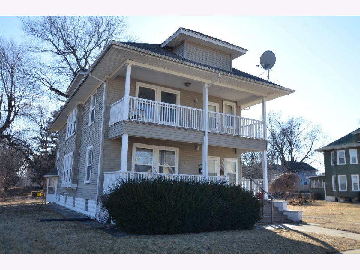  Rented Rockford Illinois, 1412 Elm