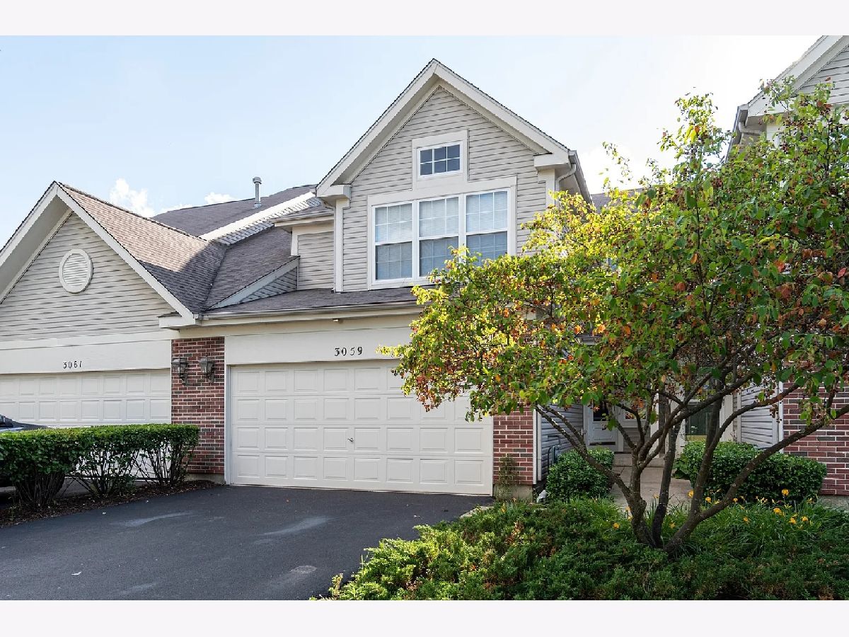 Townhomes Rented Signature Club Naperville Illinois, 3059 Serenity
