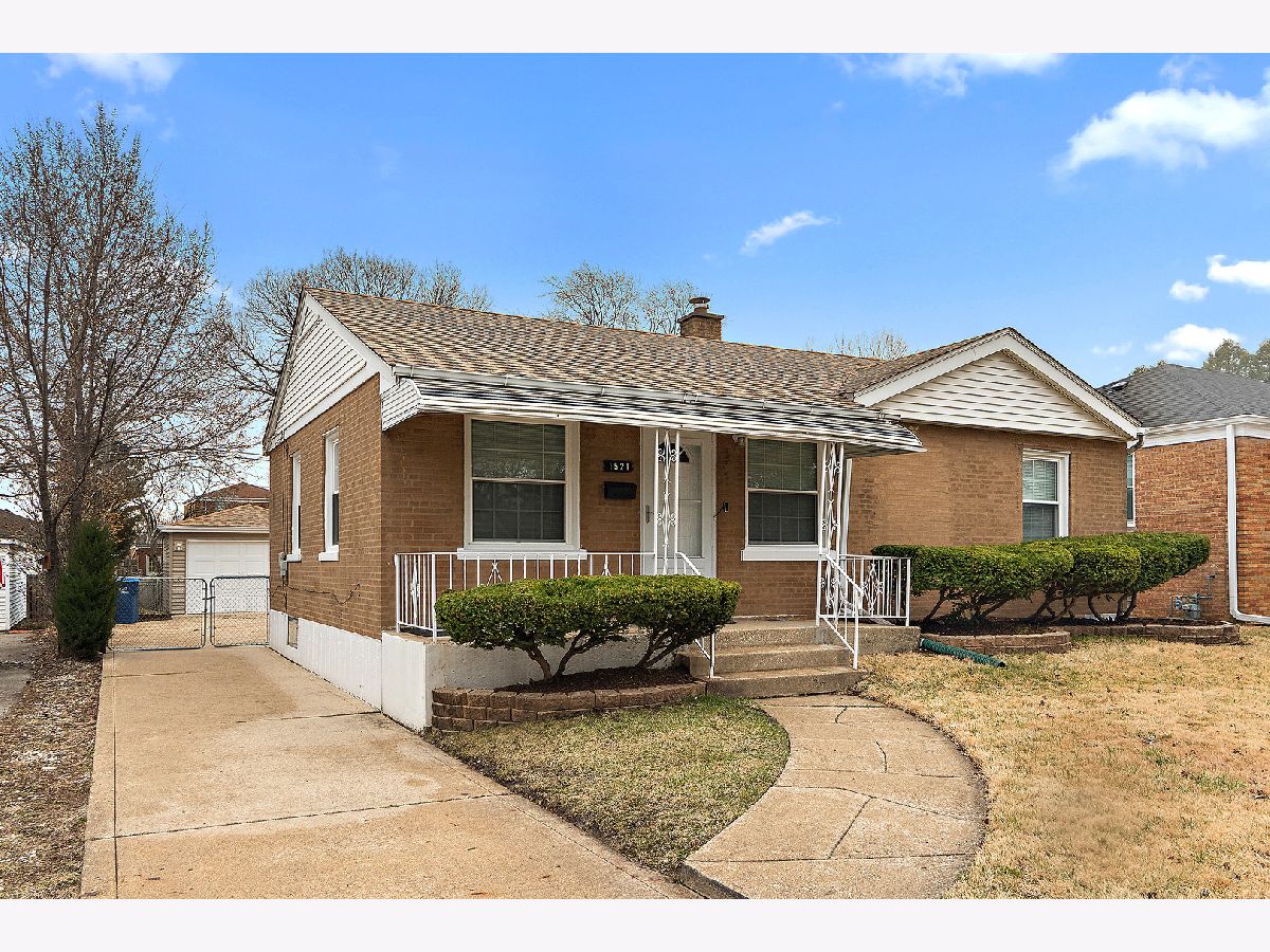  Sold Berkeley Illinois, 1521 Wolf
